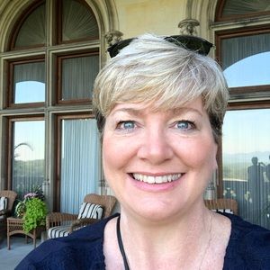 Meet your Posher, Angela